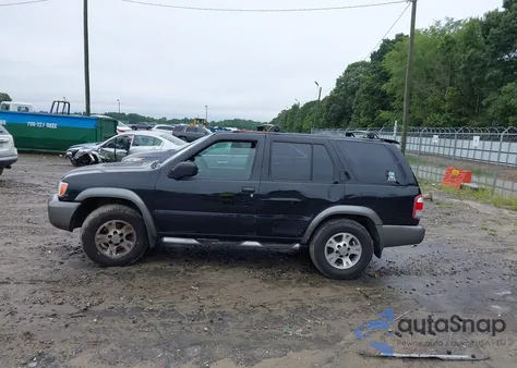 2001 Nissan Pathfinder Le/Se/Xe from USA, damaged, VIN JN8DR09X41W577124